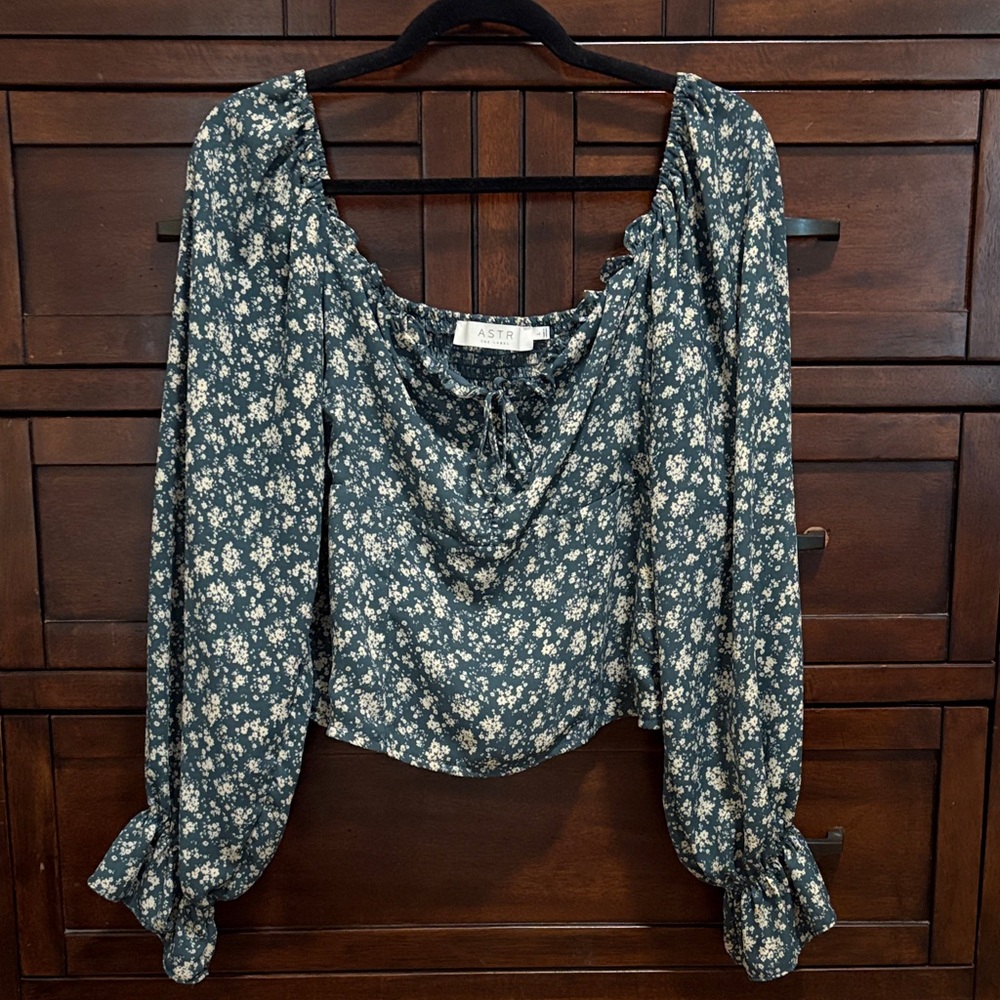 Astr Women's Floral Blouse - Blue and White